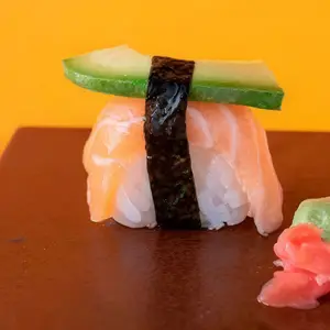 Niguiri de salmón y palta