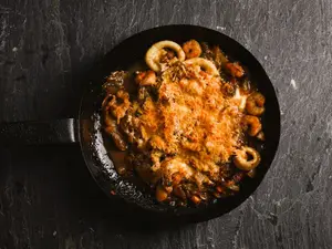 Wok de frutos de mar