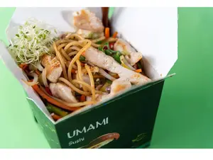 Yaki meshi de pollo