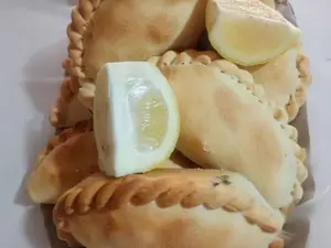 Empanada De Pollo Frita