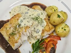 Filet de merluza al roquefort