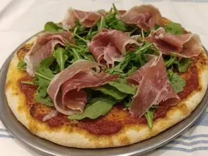 Individual rúcula y crudo
