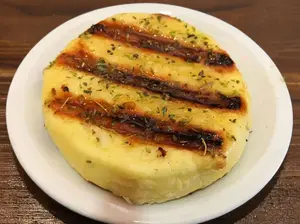 Provoleta con orégano