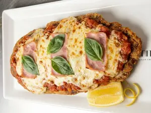 Suprema de pollo napolitana