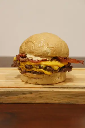 Burger extra bacon doble