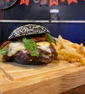 Memeka burger simple