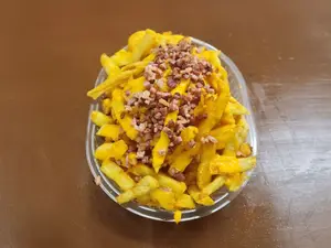 Fritas cheddar y panceta