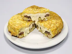 Tortilla con milanesa napo