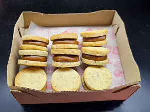 Mini alfajores de masa sablé