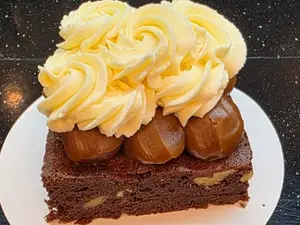 Mini cake brownie + batido