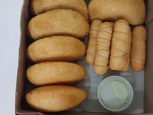 6 mini arepas y 6 mini emp
