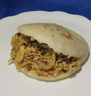 Arepa De Pollo