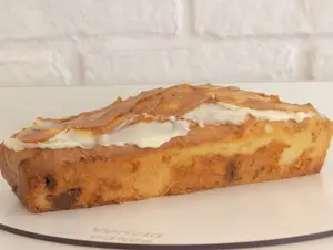 Budín de coco y dulce de leche