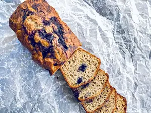 Budín de frutos rojos