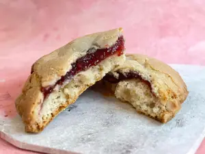 Cookie Rellena De Frambuesa