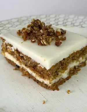 Carrot Cake 9x7Cm