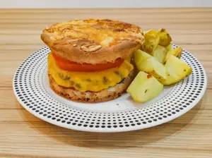 Hamburguesa con queso cheddar