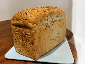 Pan de molde blanco c/semillas