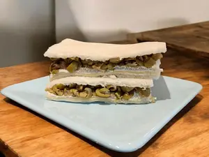 Triple de queso y aceitunas