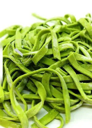 Fideos cinta espinaca