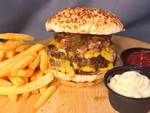 Combo Hamburguesa Doble VIP