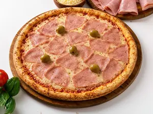 Pizza muzzarella y jamón