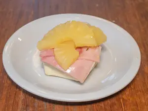 Canastita Jamón y Ananá