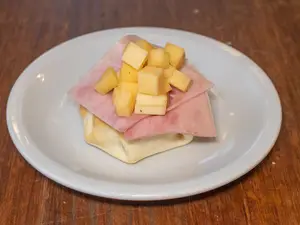 Canastita Jamón y Provolone