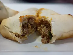 Empanada carne picante