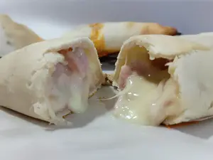 Empanada roquefort con jamon