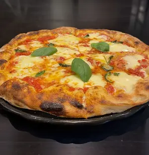 Pizza Muzarela PIEDRA
