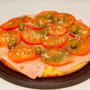 Pizza napolitana con jamón pie