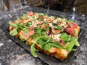 Rucula y parmesano molde