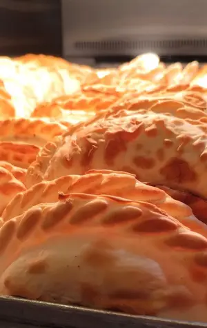 Empanada de jamón y queso