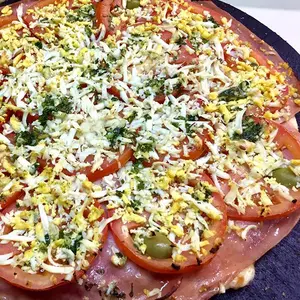 Muzzarella Con Huevo Rayado