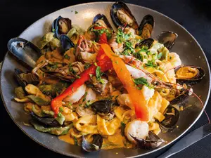 Paella de pastas para 3 pers