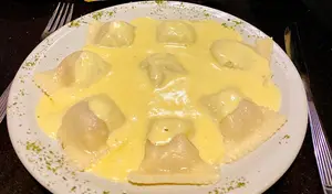 Ravioles de verdura y pollo