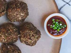 ALBONDIGAS CON DIP