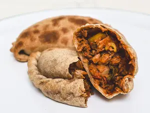 EMPANADA DE CARNE VEGETAL