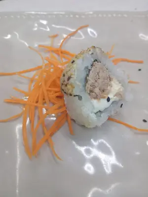 Roll tuna