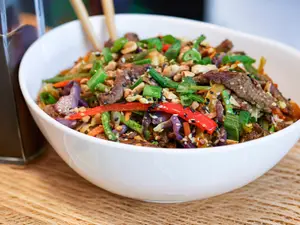 Menú 2 arrolladitos+wok+bebida