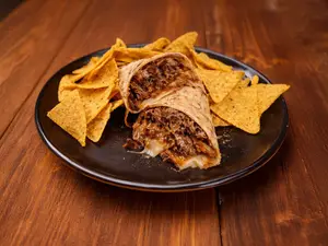 Wrap Ahumadito Con Nachos