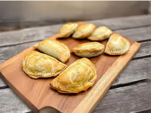 6 Empanadas surtidas