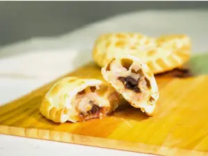 Empanada de panceta y queso