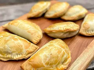 Kit 8 empanadas.