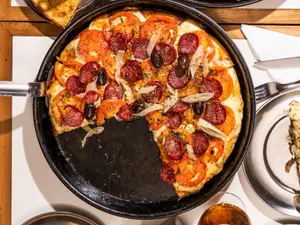 Longaniza, tomate y ajies