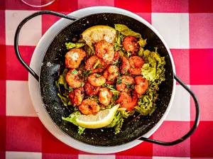Caesar langostinos
