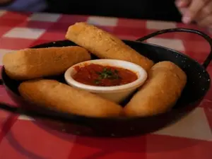Bastones de muzzarella