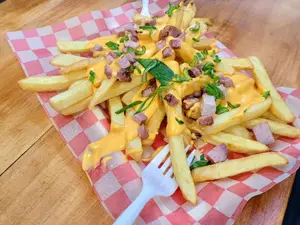 Papas bacon & cheese