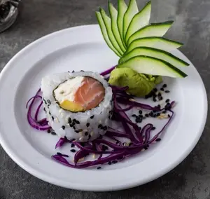 Okinawa roll (12 piezas)
